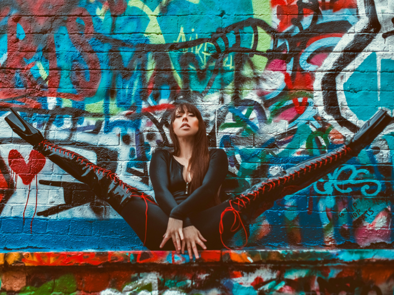 Sarah Blackmilk's SLINKYOGRAPHY